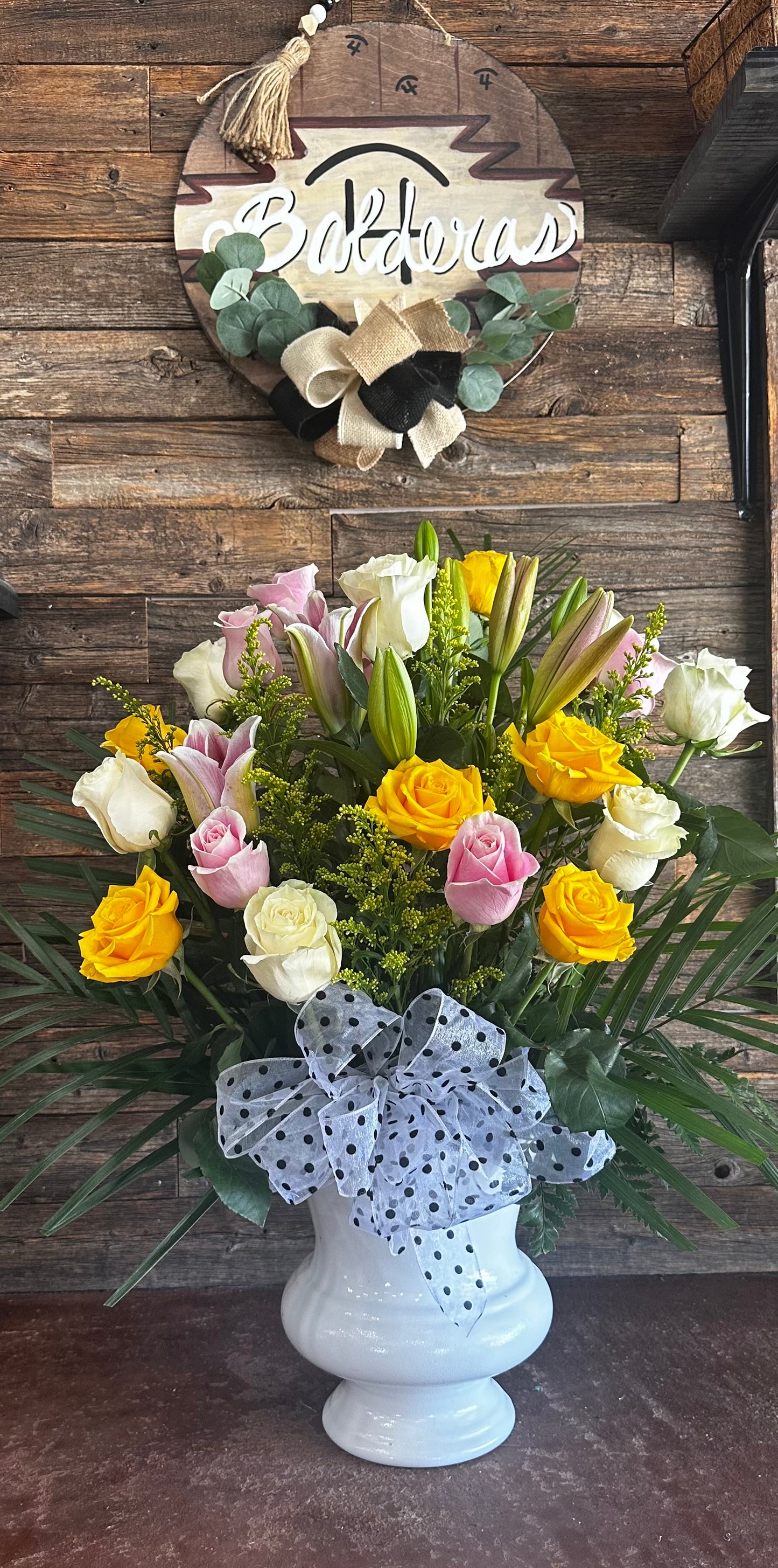 Lilly Mix Sympathy Urn