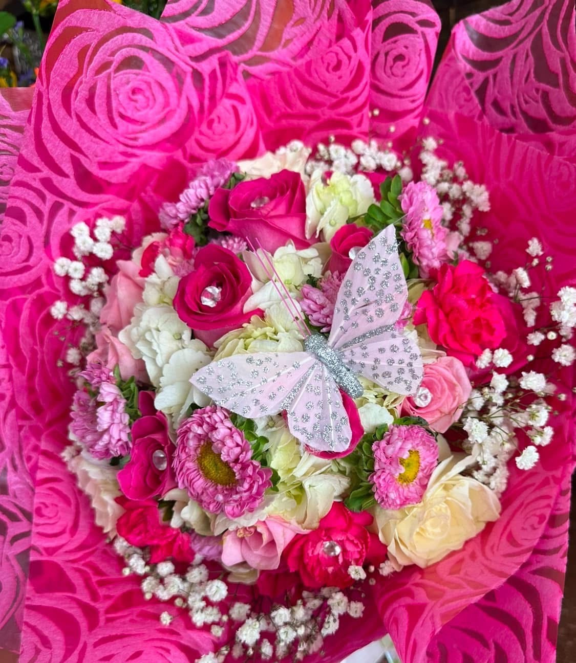 MIXED FLORAL BOUQUETS